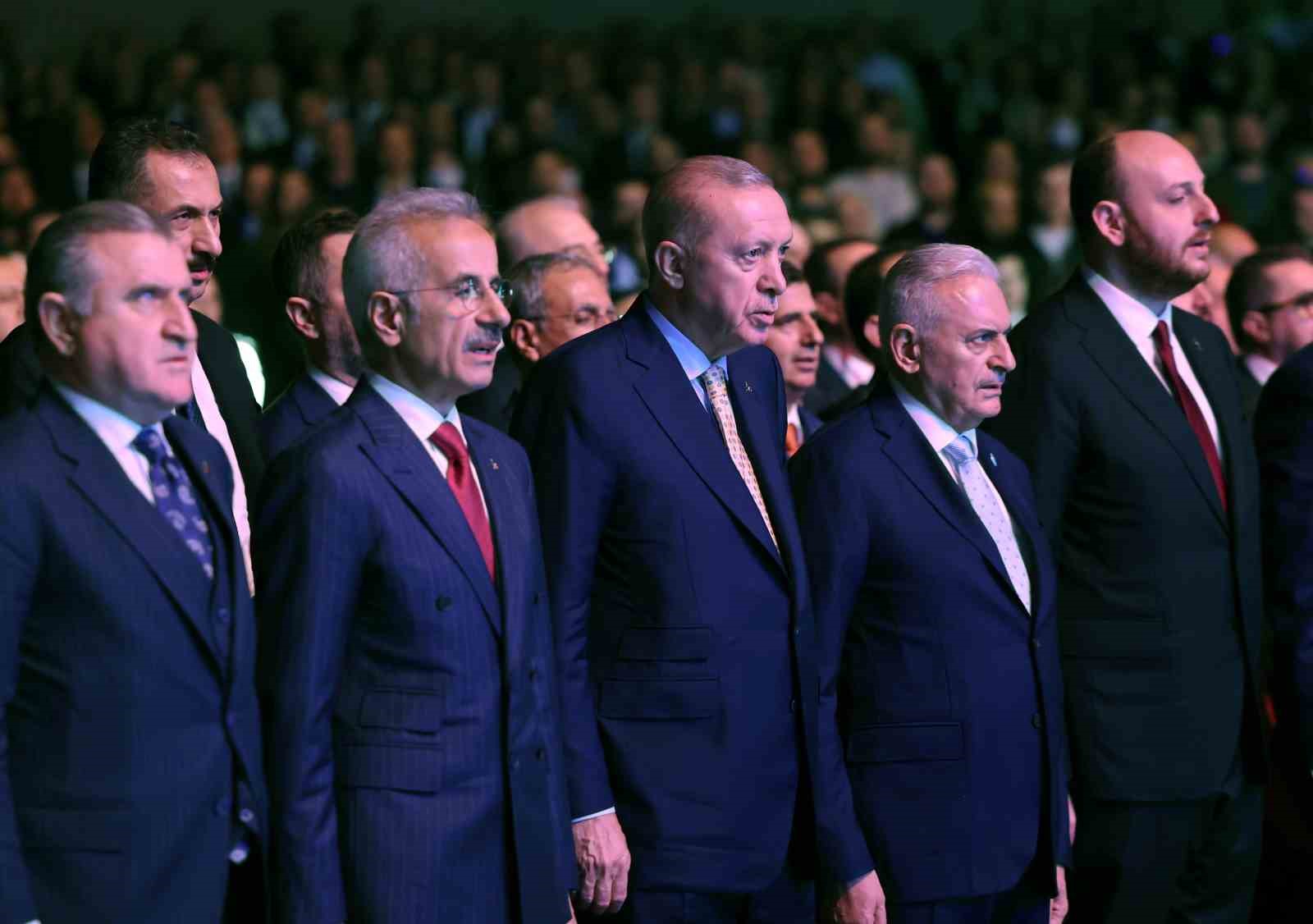 Cumhurbaşkanı Erdoğan’dan muhalefete tepki: "Yolsuzluk yapmadıysanız, rüşvet almadıysanız bu telaş hali niye?
Cumhurbaşkanı Erdoğan’dan muhalefete tepki: "Yolsuzluk yapmadıysanız, rüşvet almadıysanız bu telaş hali niye?