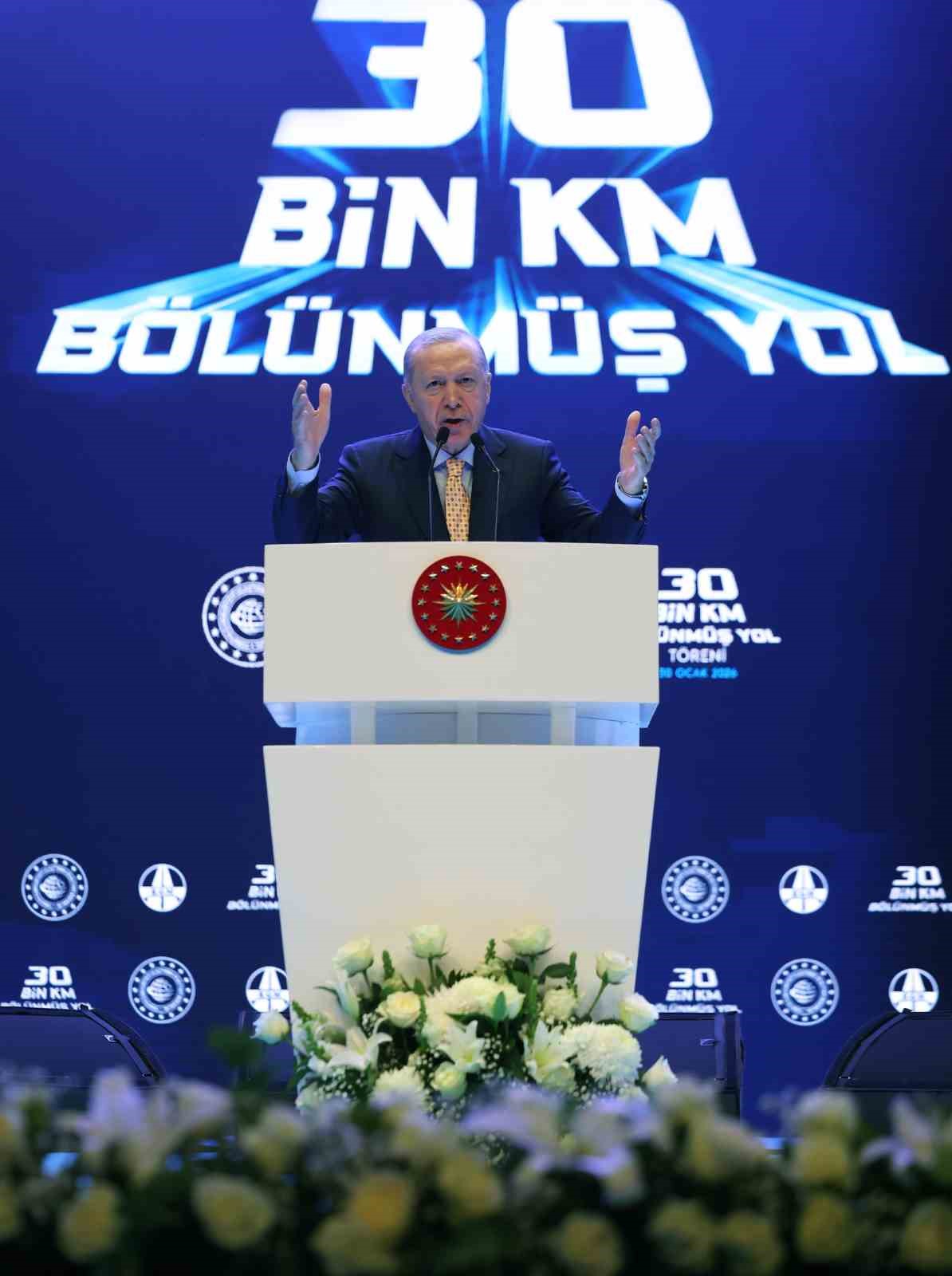 Cumhurbaşkanı Erdoğan’dan muhalefete tepki: "Yolsuzluk yapmadıysanız, rüşvet almadıysanız bu telaş hali niye?
Cumhurbaşkanı Erdoğan’dan muhalefete tepki: "Yolsuzluk yapmadıysanız, rüşvet almadıysanız bu telaş hali niye?