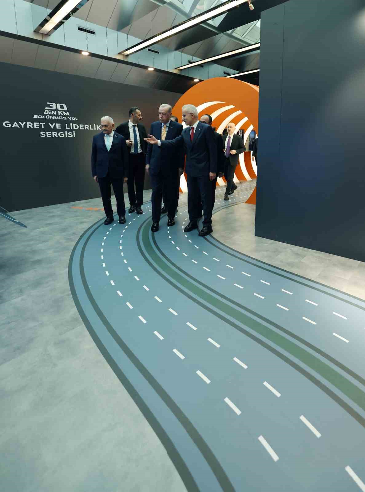 Cumhurbaşkanı Erdoğan’dan muhalefete tepki: "Yolsuzluk yapmadıysanız, rüşvet almadıysanız bu telaş hali niye?
Cumhurbaşkanı Erdoğan’dan muhalefete tepki: "Yolsuzluk yapmadıysanız, rüşvet almadıysanız bu telaş hali niye?