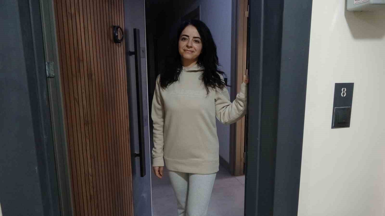 Cumhurbaşkanı Erdoğan’ın açıkladığı konut fiyatları depremzedeleri memnun etti
