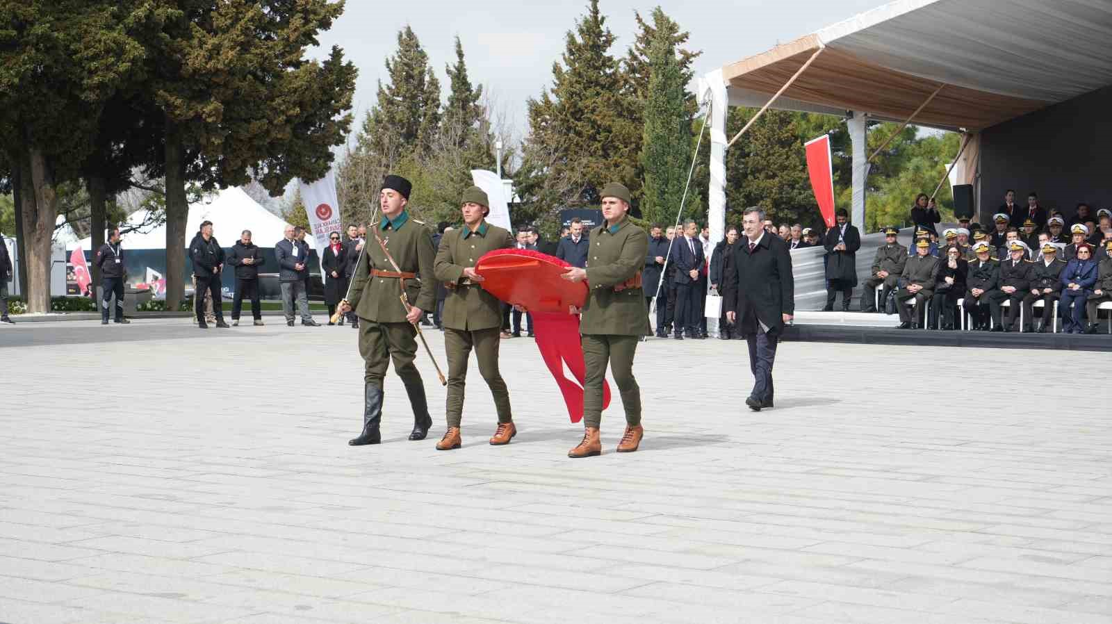 Cumhurbaşkanı Yardımcısı Yılmaz: "Azimle inşa ettiğimiz Türkiye Yüzyılı’nın da en sağlam dayanağı Çanakkale ruhudur"
