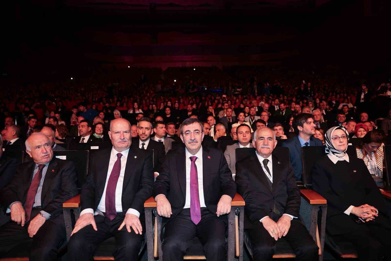 Cumhurbaşkanı Yardımcısı Yılmaz: "Hedefimiz çok daha güçlü bir şekilde Ankara’yı teknoloji üreten, değer oluşturan ve güçlü bir marka kimliği taşıyan bir şehir konumuna taşımaktır"
