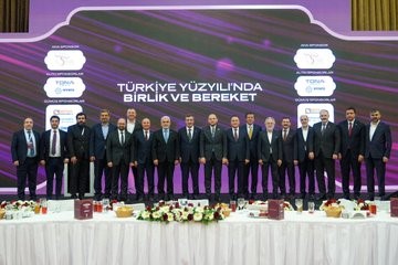 Cumhurbaşkanı Yardımcısı Yılmaz: "Reel ekonomide elde ettiğimiz kazanımları koruyup finansal tarafta istikrarımızı güçlendirmek önceliğimizdir"
Cumhurbaşkanı Yardımcısı Yılmaz: "Reel ekonomide elde ettiğimiz kazanımları koruyup finansal tarafta istikrarımızı güçlendirmek önceliğimizdir"