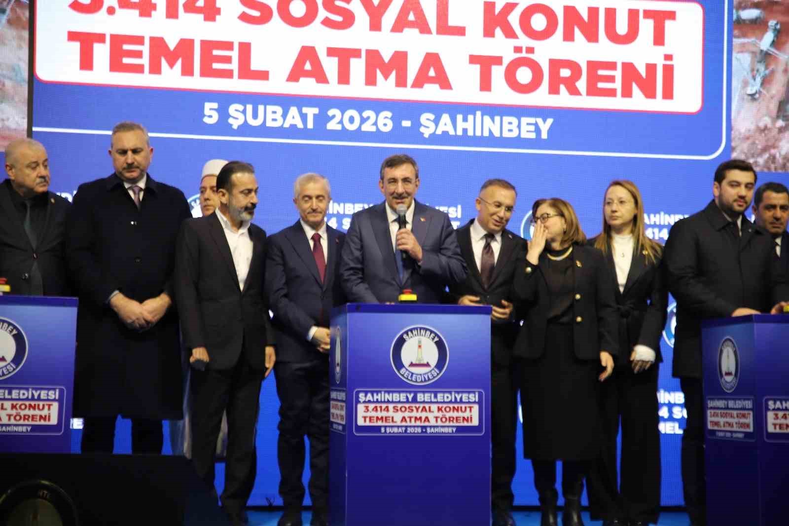 Cumhurbaşkanı Yardımcısı Yılmaz: "Şahinbey Belediyesi’nin yaptığını metropol bir belediye yapamıyor"
