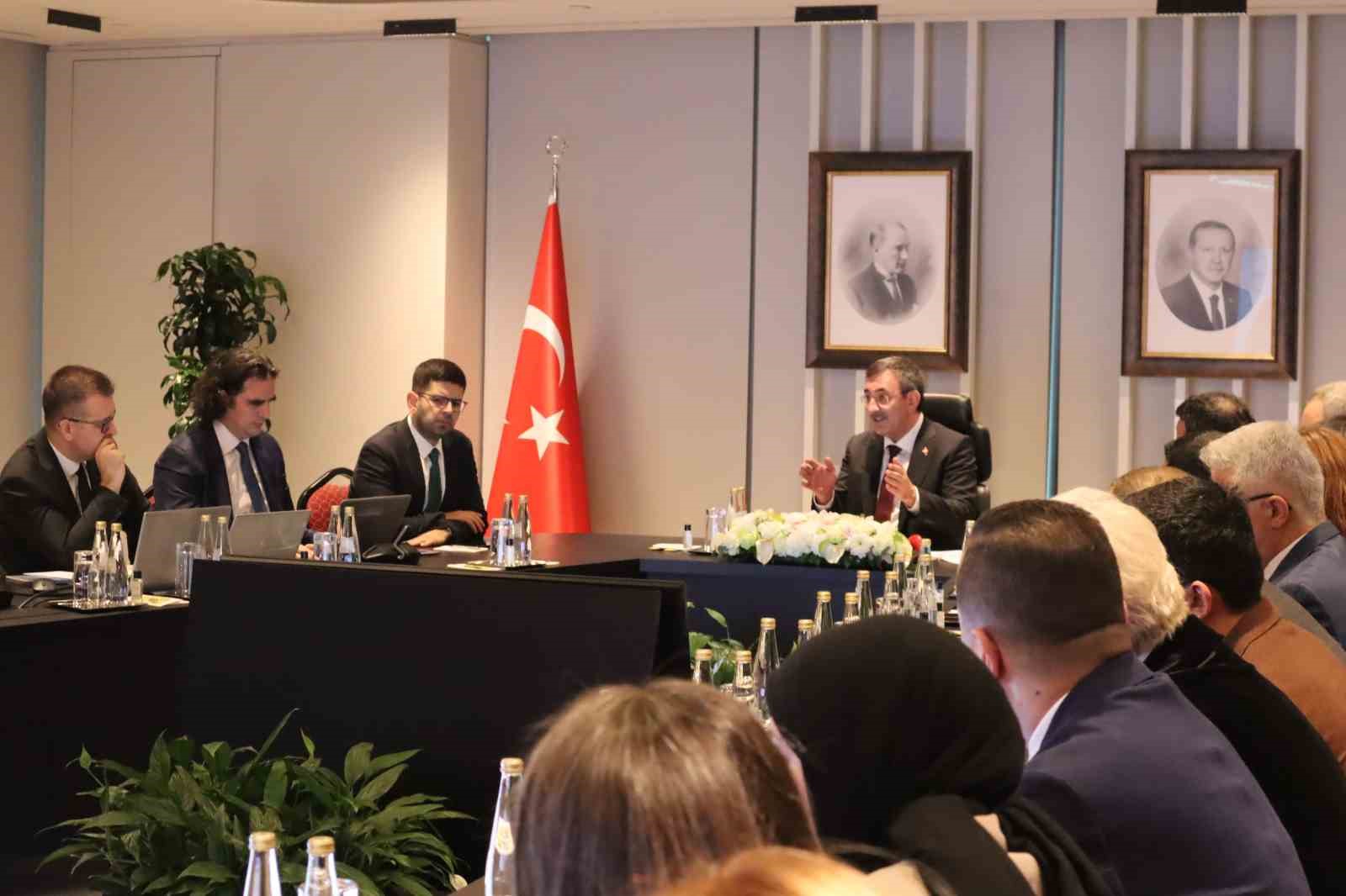 Cumhurbaşkanı Yardımcısı Yılmaz: "Türkiye son 23 yılda büyük bir değişim ve gelişim yaşadı
Cumhurbaşkanı Yardımcısı Yılmaz: "Türkiye son 23 yılda büyük bir değişim ve gelişim yaşadı