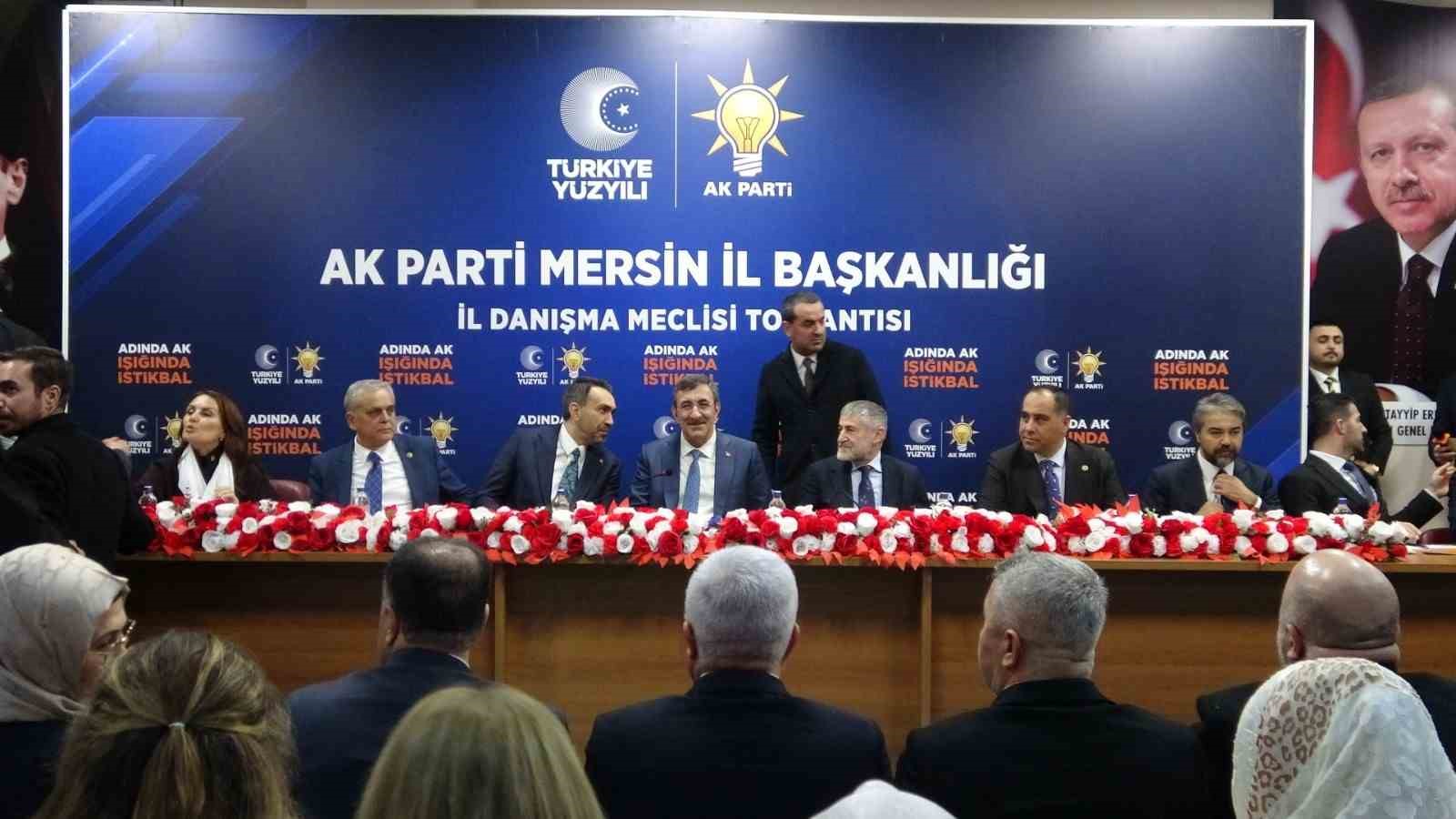 Cumhurbaşkanı Yardımcısı Yılmaz: "Türkiye Yüzyılı’nda teröre yer yok"
Cumhurbaşkanı Yardımcısı Yılmaz: "Türkiye Yüzyılı’nda teröre yer yok"