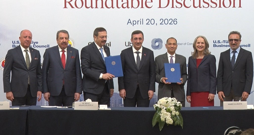 Cumhurbaşkanı Yardımcısı Yılmaz: "Yatırımcılar için stratejik bir merkez konumundayız"
