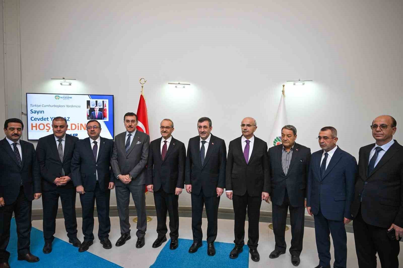 Cumhurbaşkanı Yardımcısı Yılmaz’dan Başkan Er’e tebrik
Cumhurbaşkanı Yardımcısı Yılmaz’dan Başkan Er’e tebrik