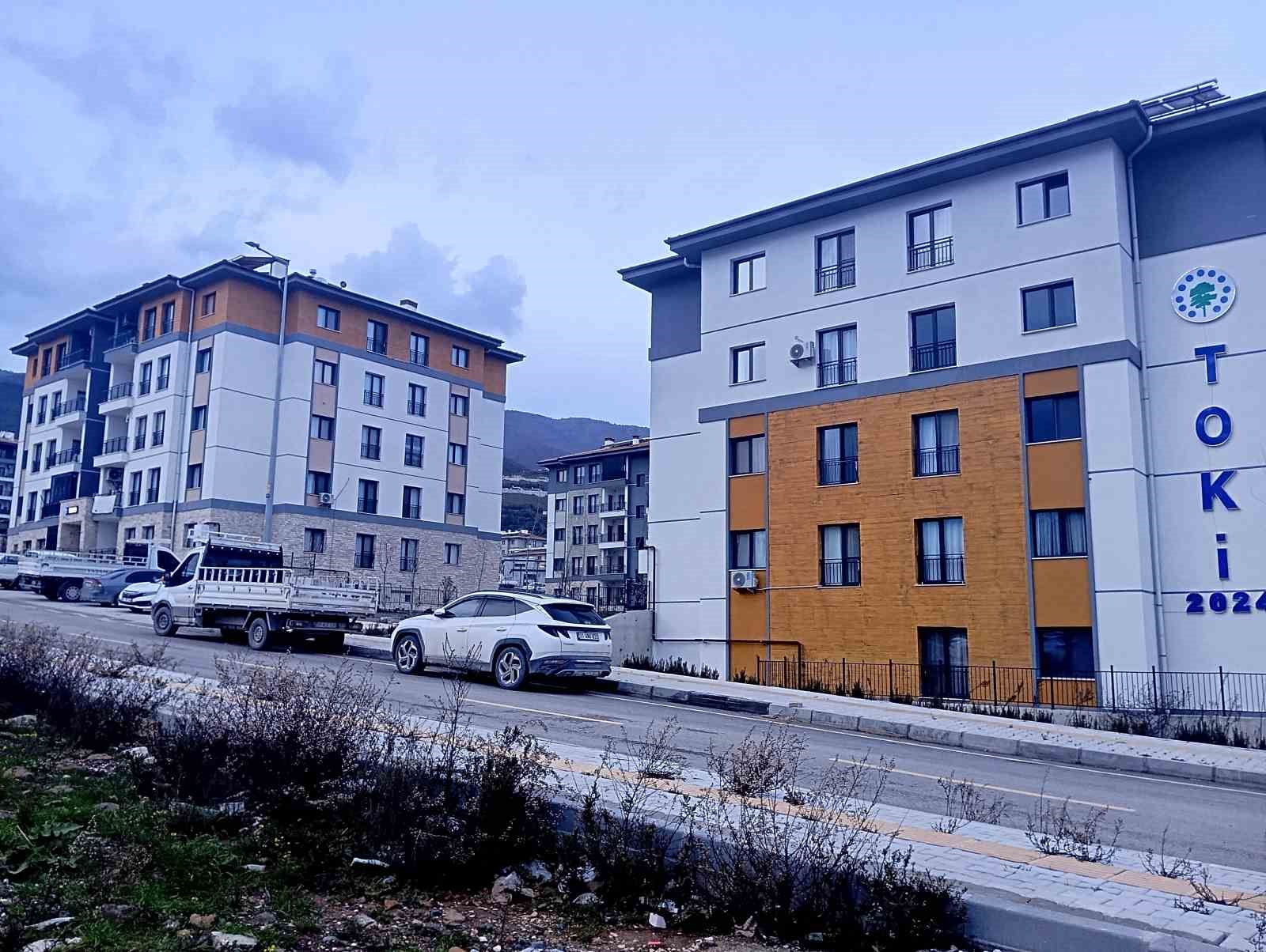 Cumhurbaşkanının açıklandığı deprem konutlarının fiyatları depremzedeleri sevindirdi
