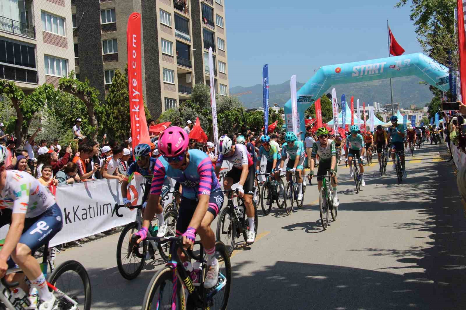 Cumhurbaşkanlığı Bisiklet Turu’nun ikinci etabı, Aydın’dan start aldı
