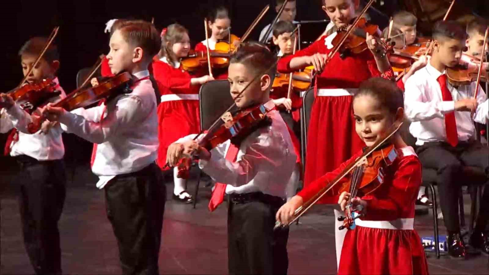 Cumhurbaşkanlığı Çocuk Orkestrası ve Korosu, yaklaşık bin çocukla birlikte 23 Nisan’da sahne alacak
