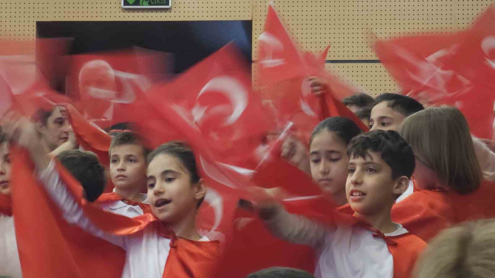 Cumhuriyetin ilk vilayetinde 23 Nisan coşkusu yaşandı
