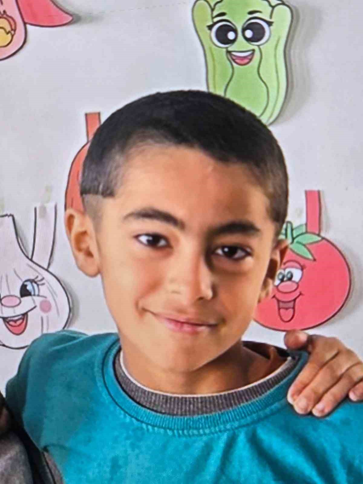 Cüneyt’e mezar olan çukur kapatıldı
