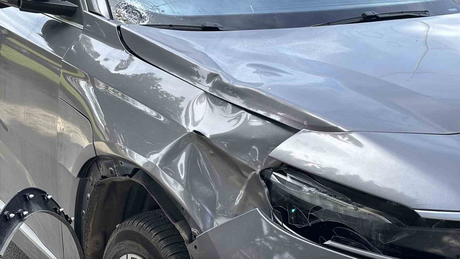 D-100’de karşıya geçmek isterken cipin çarptığı yaşlı adam ağır yaralandı
