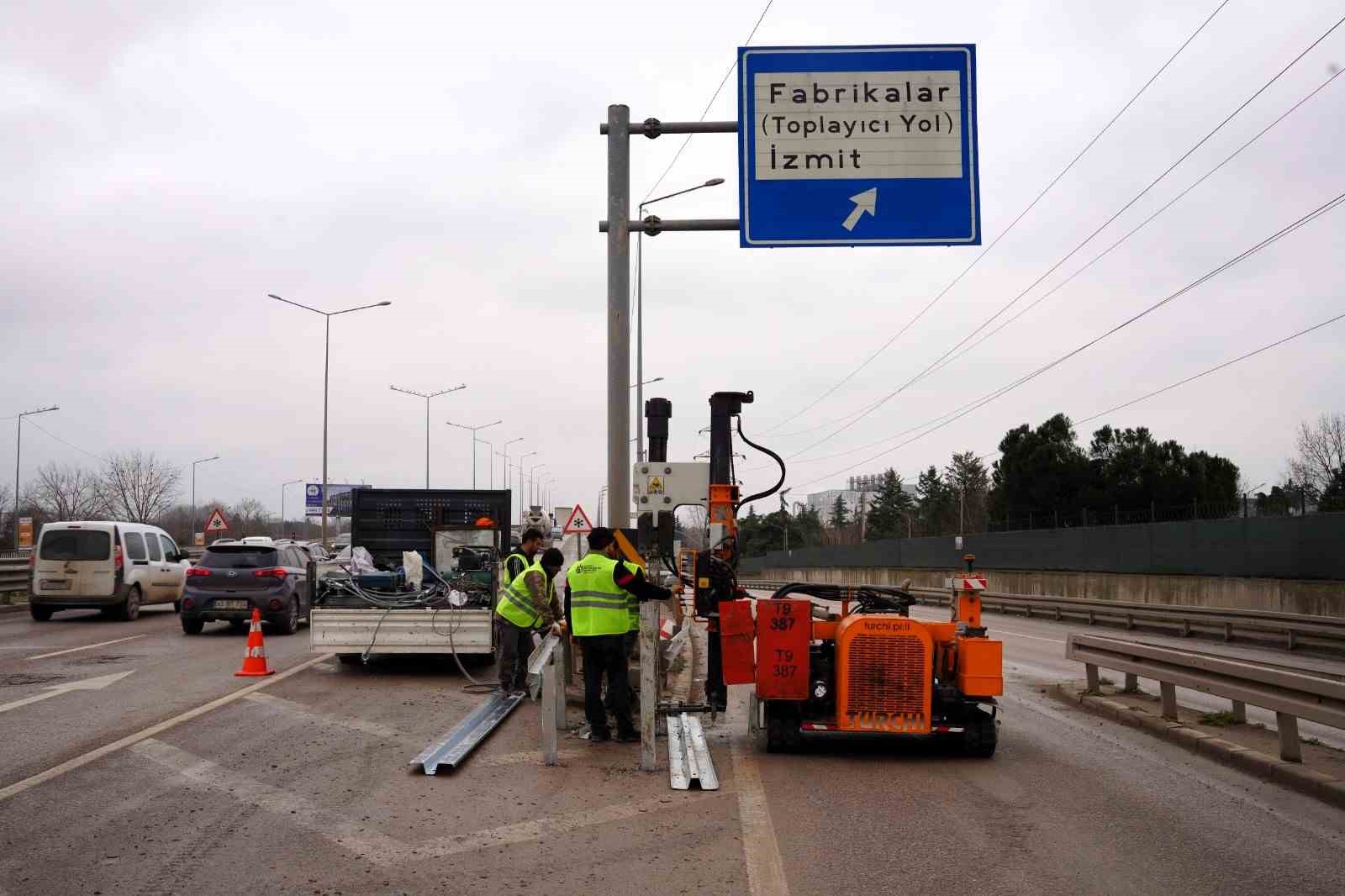D-100’deki riskli kavşaklara "çarpışma yastığı" önlemi
