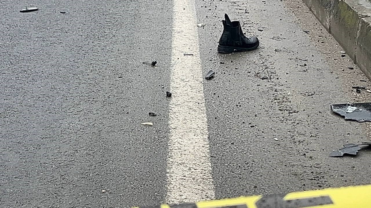 D-650’de feci kaza: Otomobilin çarptığı anne yaralandı, kızı hayatını kaybetti
