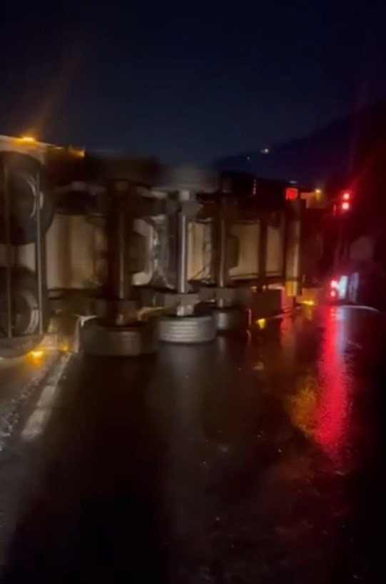 D-650’de zincirleme kaza: Kilometrelerce araç kuyruğu oluştu
