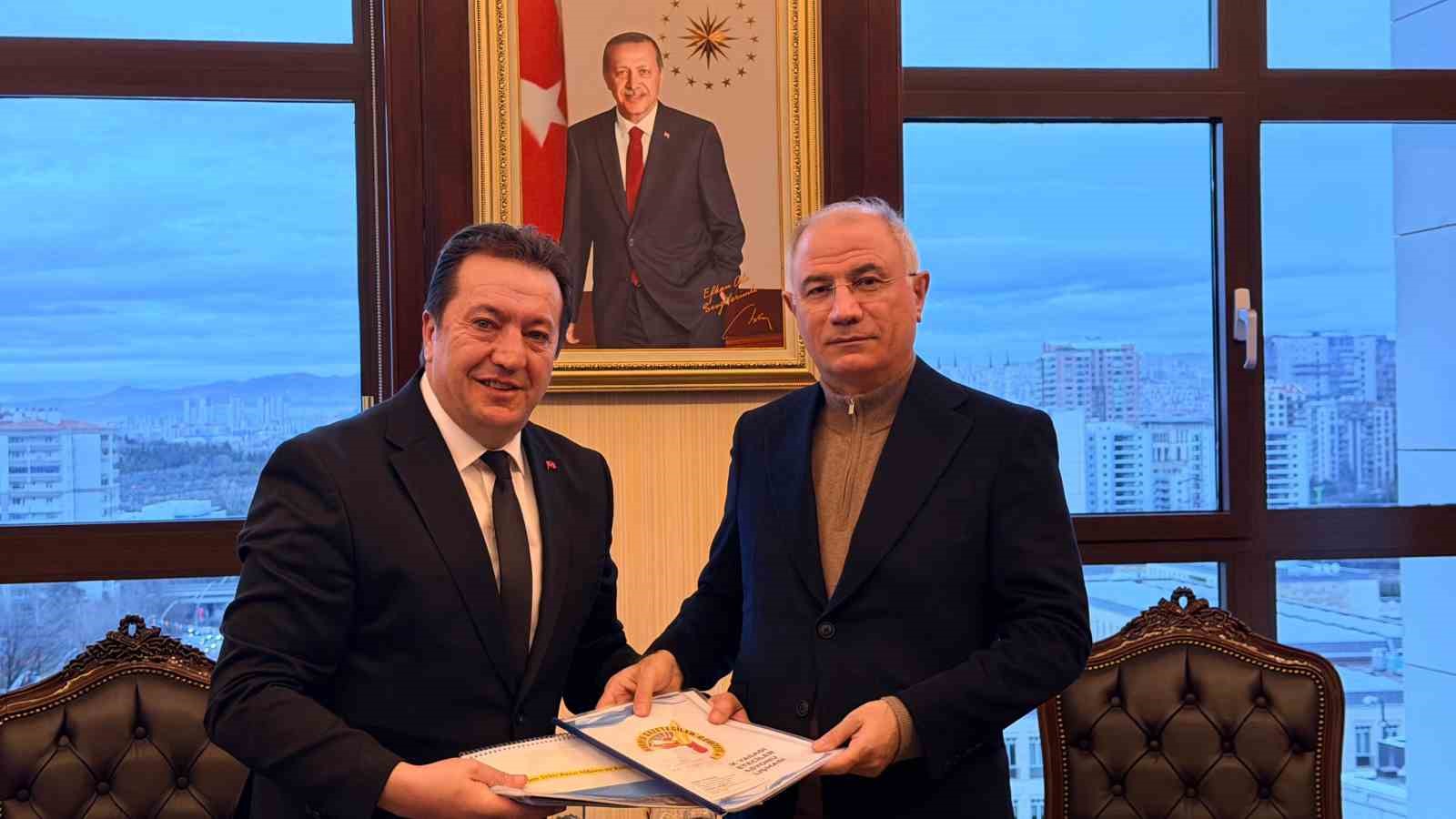 DAGC’den bölge için önemli bir proje; Erzurum’da Basın Müzesi kuruluyor
DAGC’den bölge için önemli bir proje; Erzurum’da Basın Müzesi kuruluyor