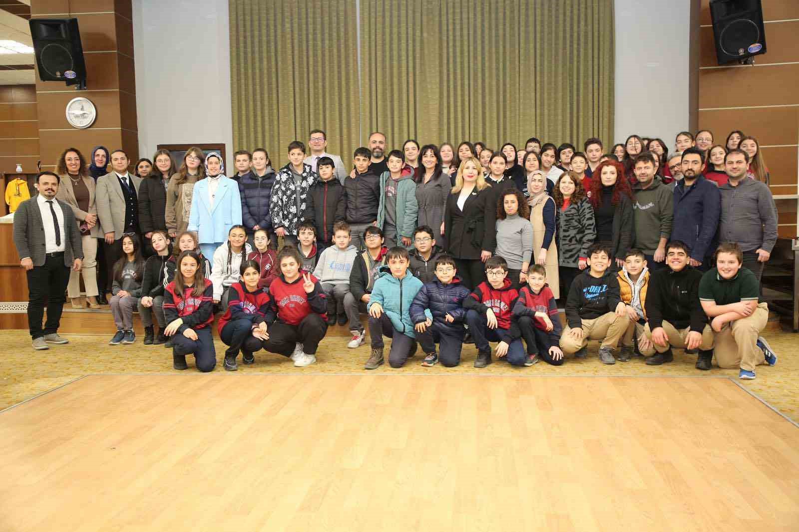 ‘Daha Sürdürülebilir Bir Gelecek İçin Küresel Sorun Odaklı STEAM Öğretimi’ projesi sona erdi
‘Daha Sürdürülebilir Bir Gelecek İçin Küresel Sorun Odaklı STEAM Öğretimi’ projesi sona erdi