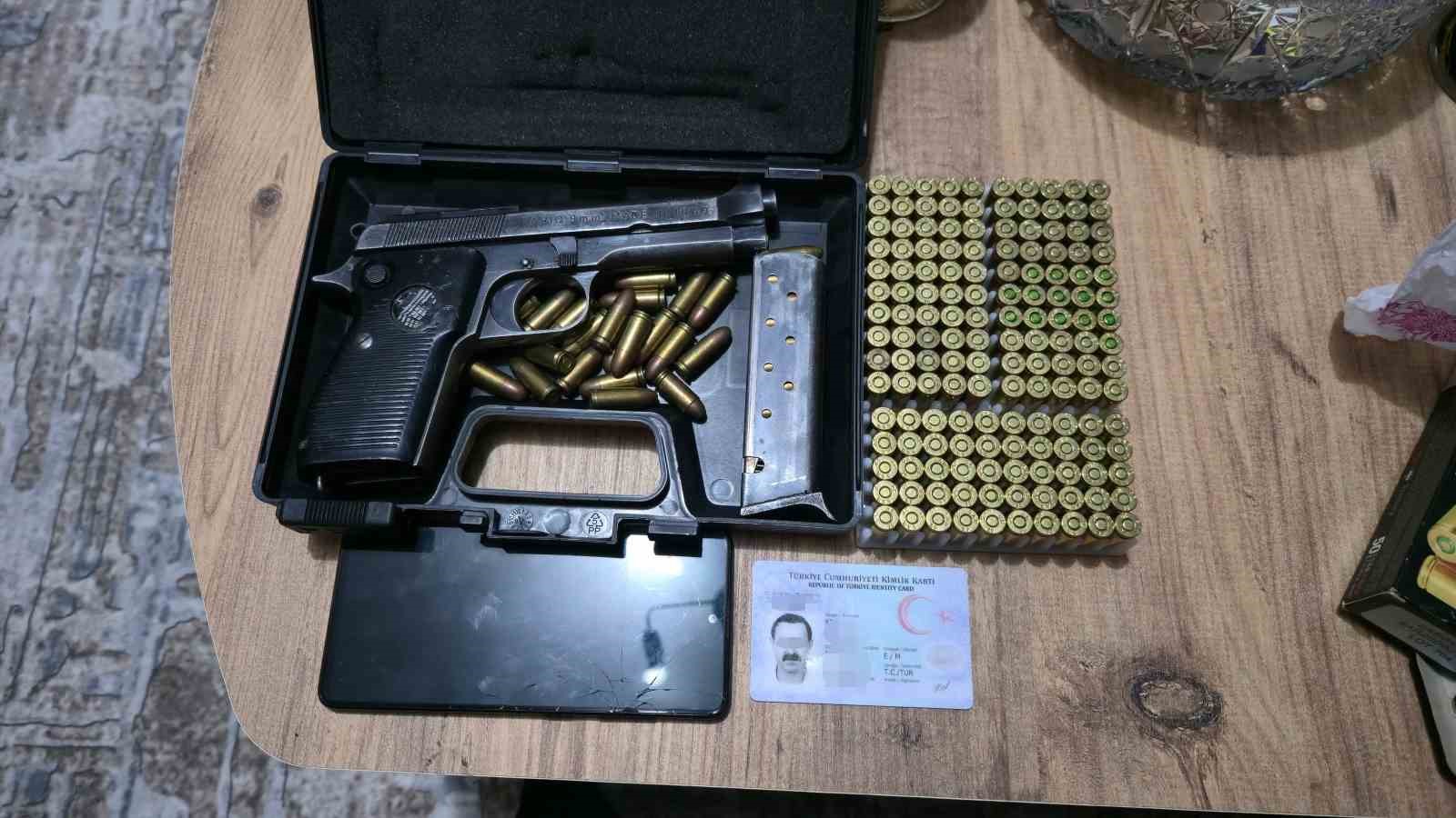 ’Daltonlar’ ve ’Casperler’ suç örgütü operasyonunda 8 tutuklama
