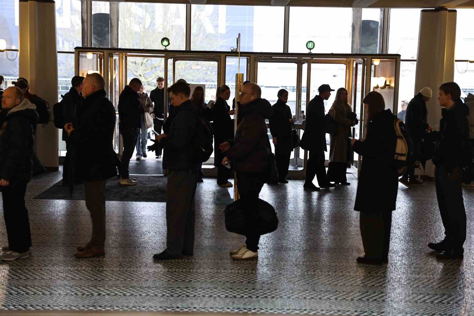 Danimarka halkı genel seçim için sandık başında
