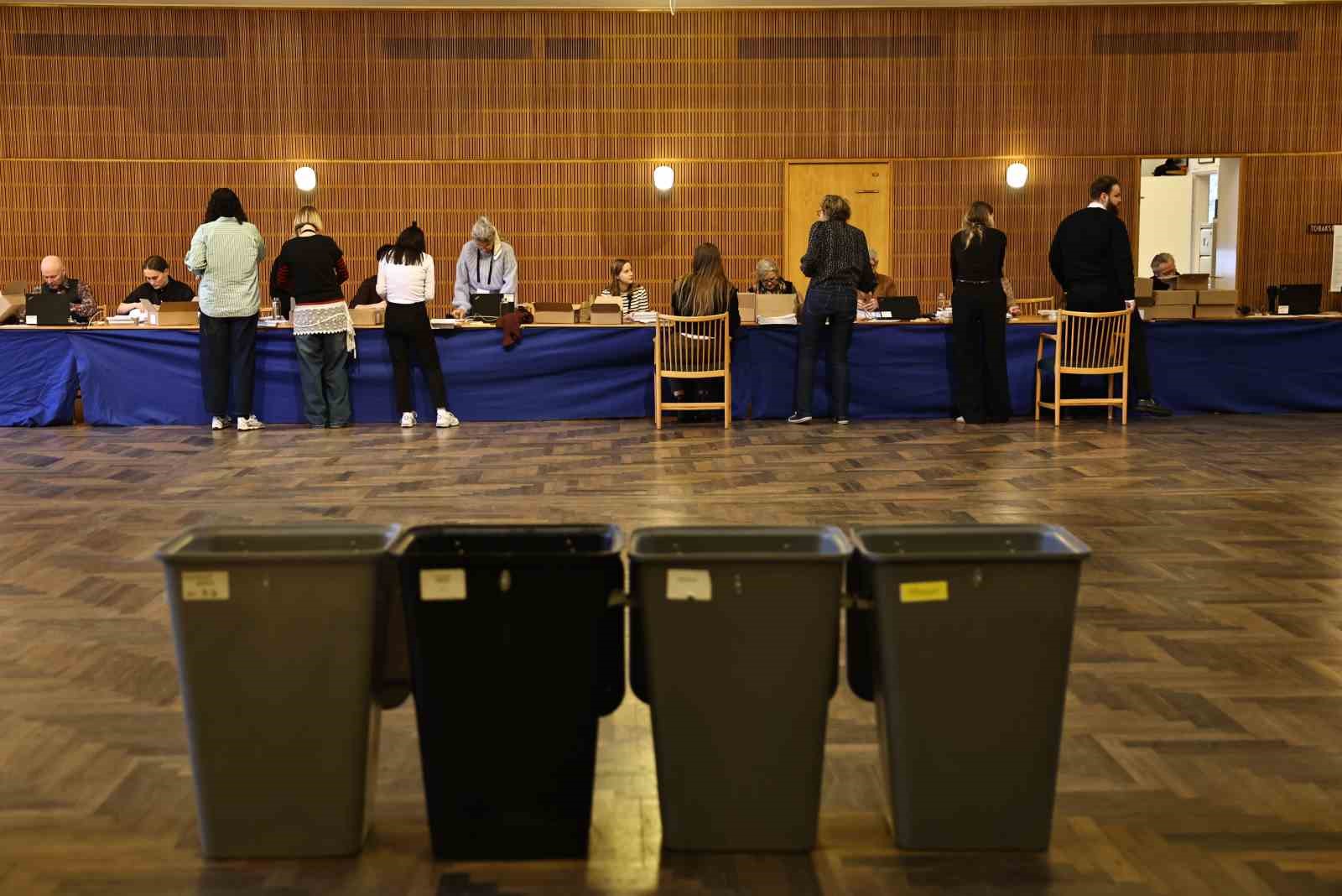 Danimarka halkı genel seçim için sandık başında
