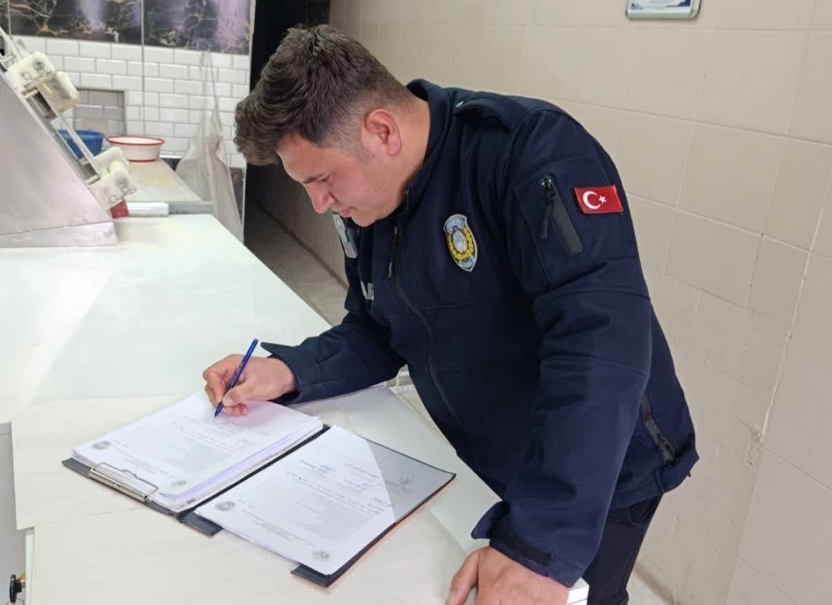 Darende’de zabıta ekiplerinden denetim
