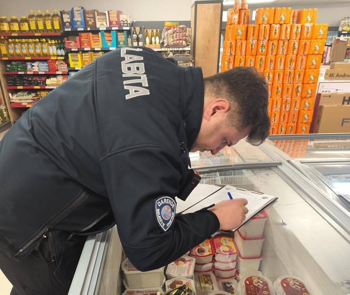 Darende’de zabıta ekiplerinden denetim
