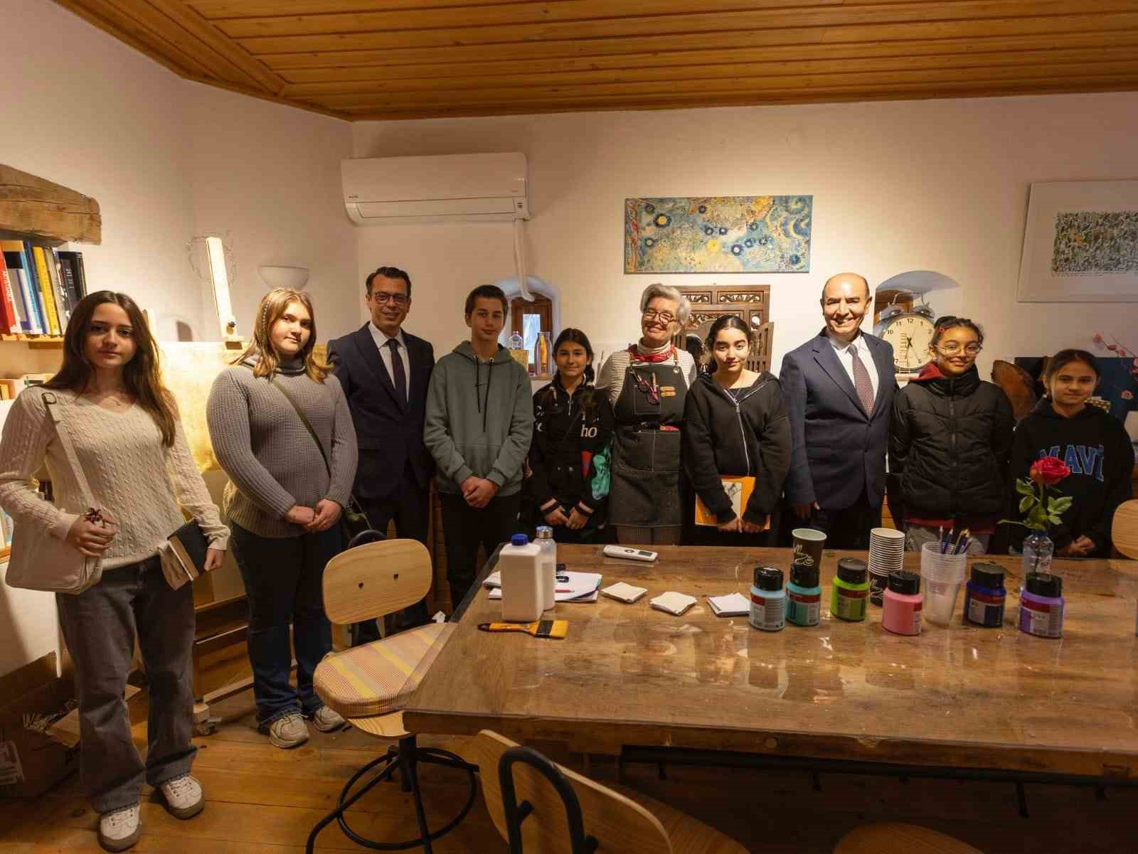 Datça’da öğrenciler sanata doydu
