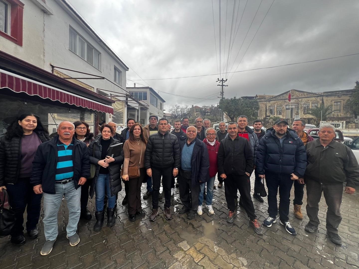 Datça’da üreticilere ’badem hastalık ve zararları’ eğitimi verildi
