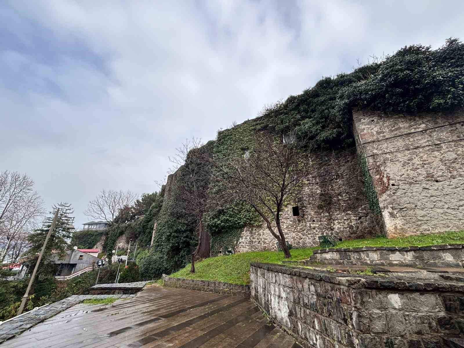 Davaların gölgesinde kalan kent mirası
