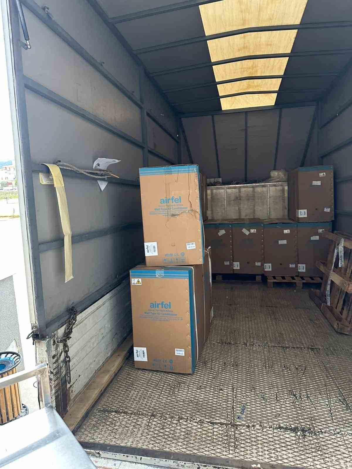 Dayanışmayla okula 26 adet klima kazandırıldı
Dayanışmayla okula 26 adet klima kazandırıldı