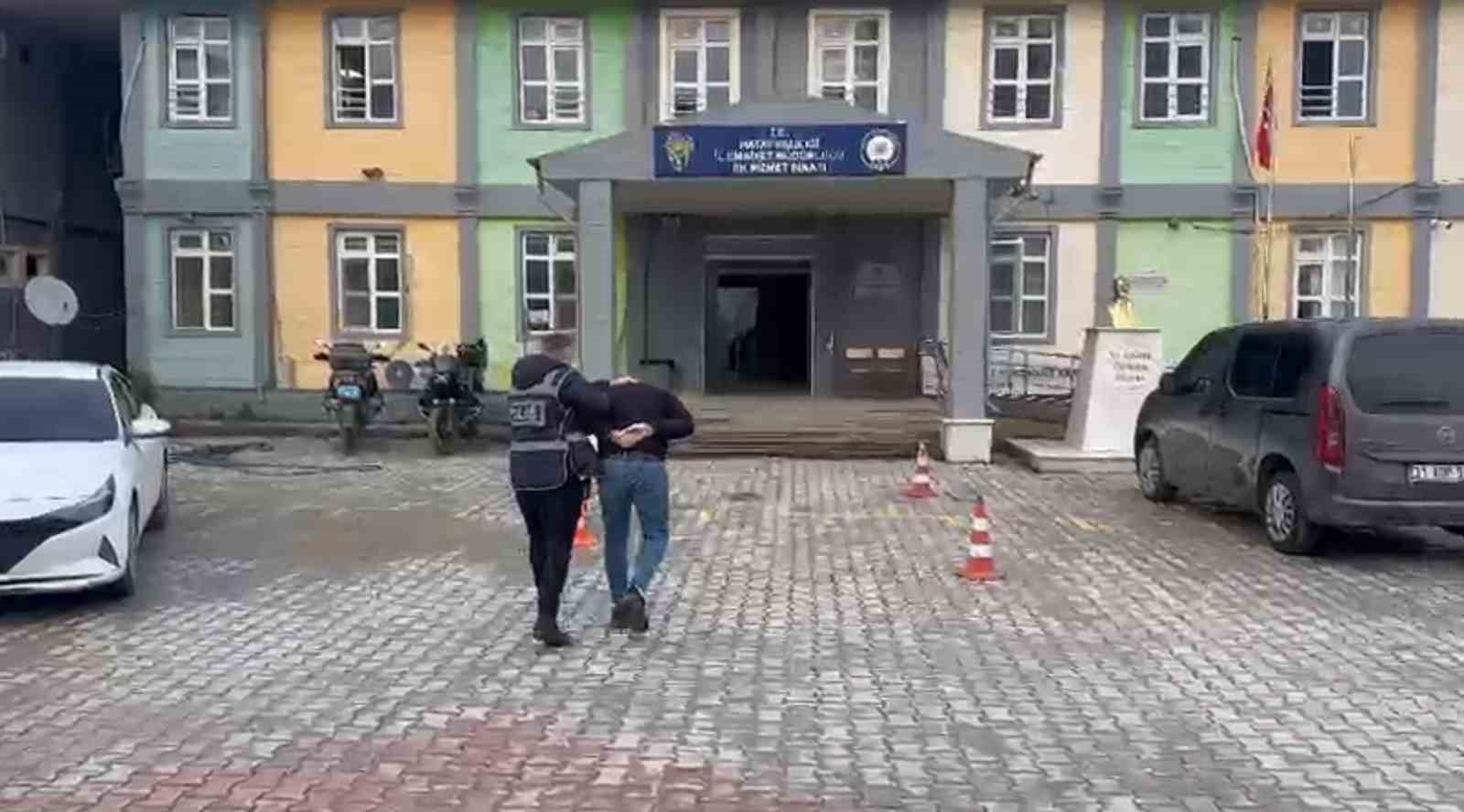 Defne’de hırsızlık suçundan yakalanan 2 şahıs tutuklandı
