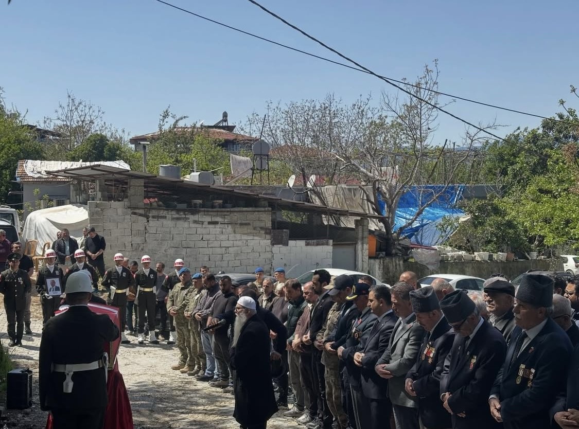 Defne’de Kıbrıs Gazisi son yolculuğuna uğurlandı
