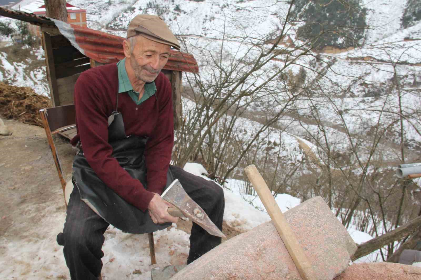 Değirmen taşının dilinden anlayan son usta
