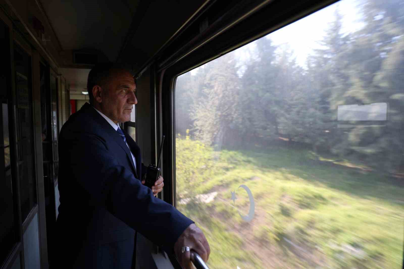 Demir yoluna adanmış 40 yıl: Son seferini yaptı
