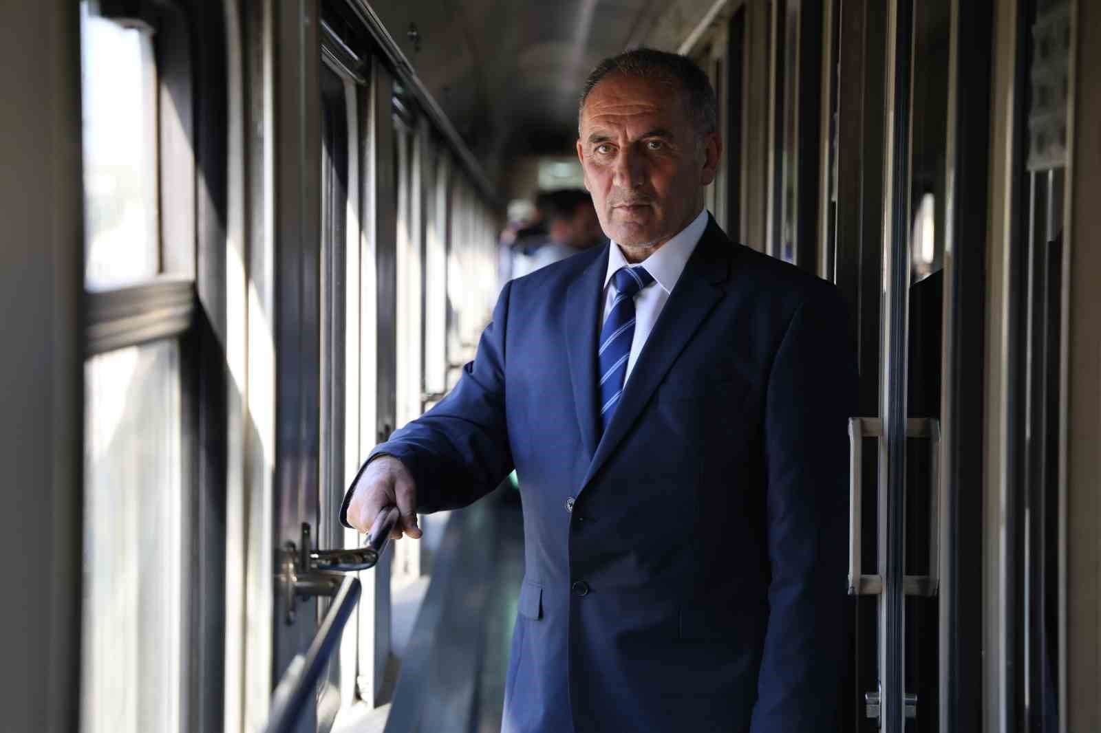 Demir yoluna adanmış 40 yıl: Son seferini yaptı
