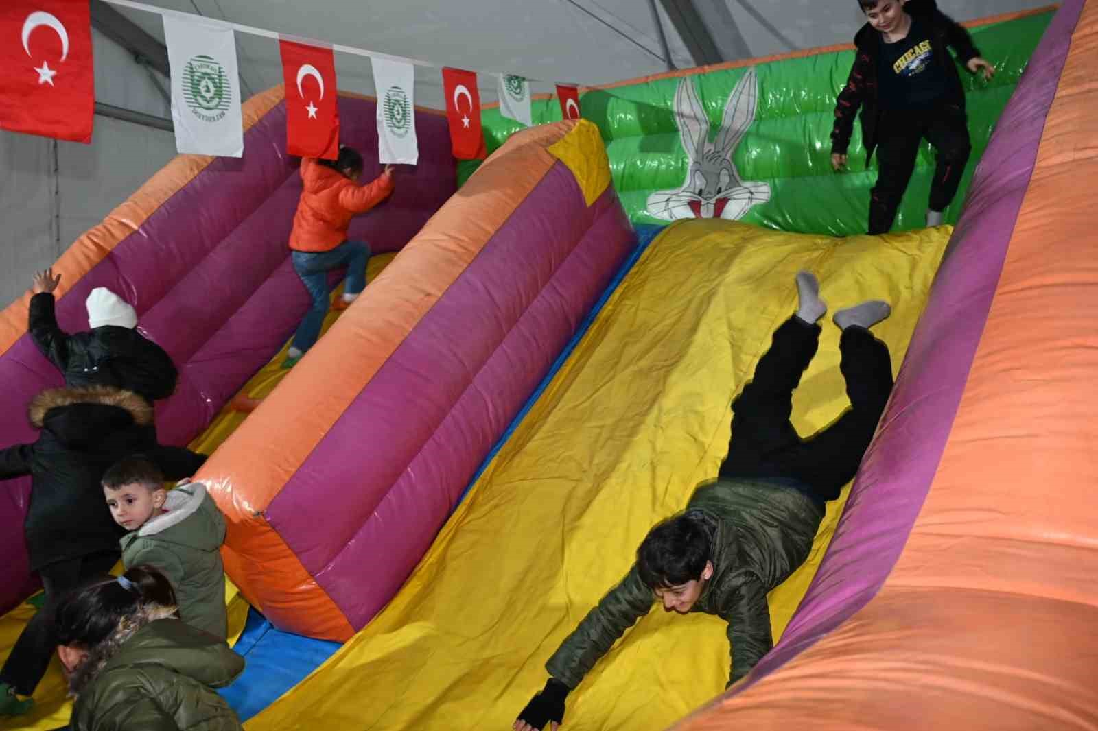 Demirci’de Ramazan, çocukların sevinciyle taçlandı
