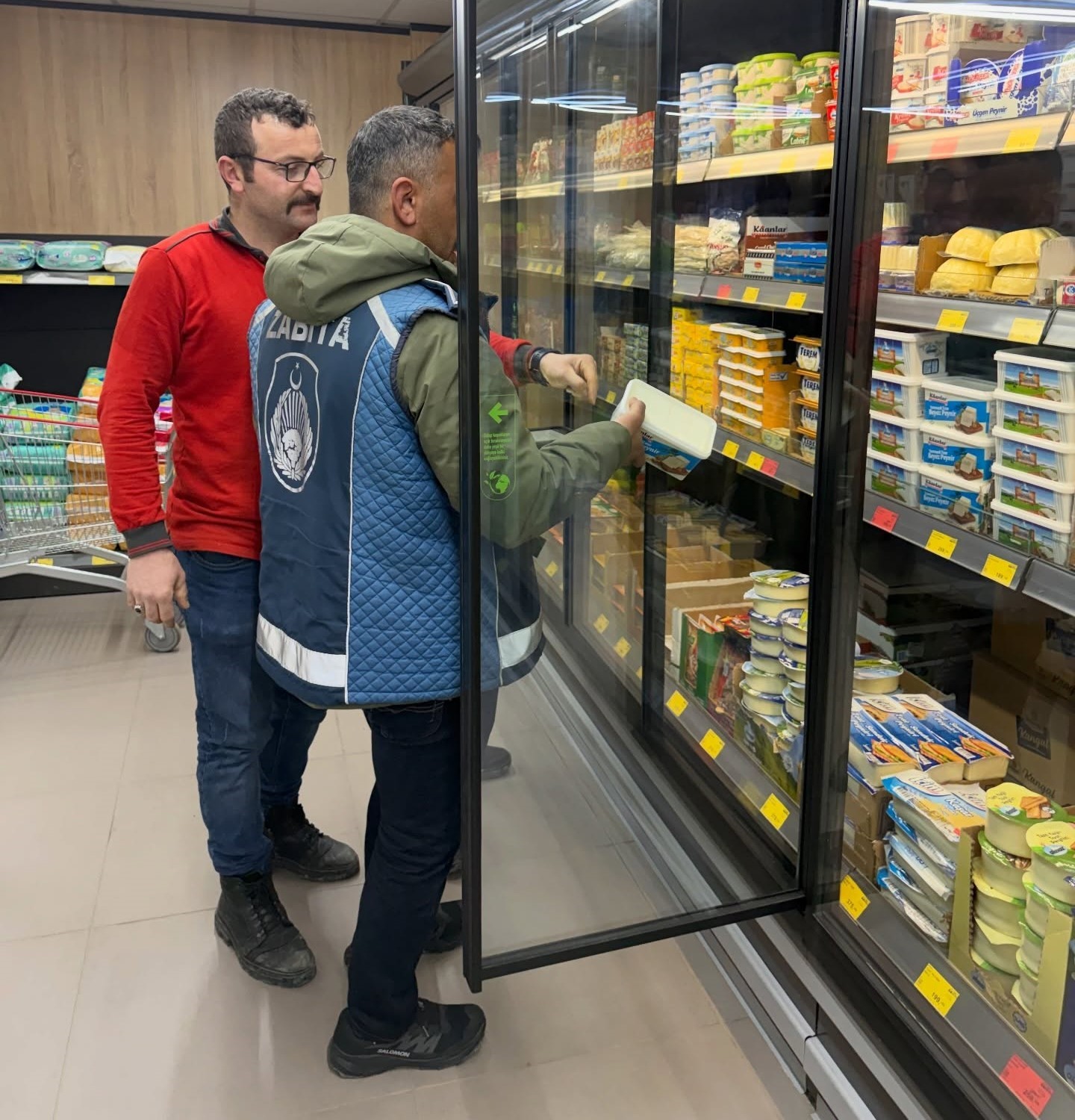 Demirözü’nde marketler denetlendi
