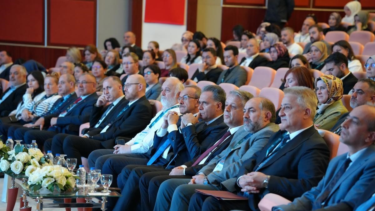 "Demografik Gelecek Zirvesi ’26" çalıştayı başladı
