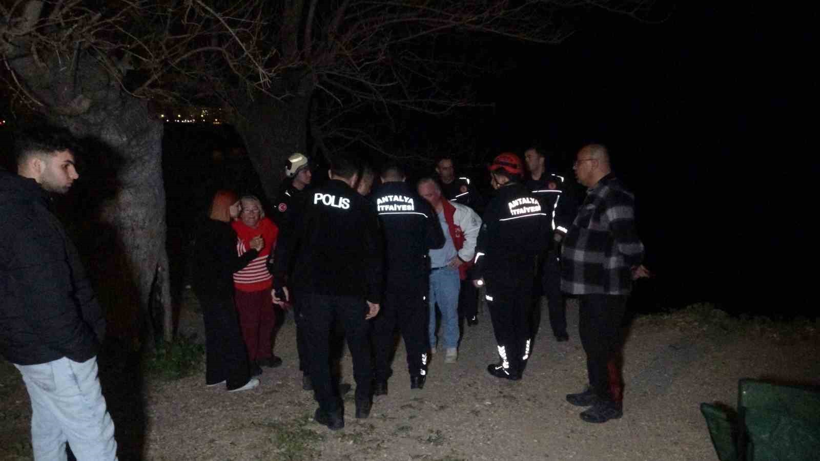 Dengesini kaybedip 30 metrelik falezlerden düşen kadın hayatını kaybetti
