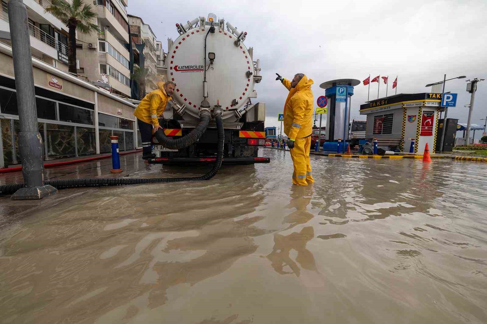 Denizdeki taşmanın nedeni ’bileşik kaplar’ etkisi
