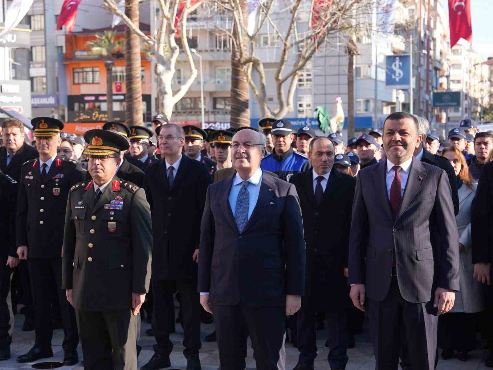 Denizli, Atatürk’ü 95 yıl sonra aynı saygı ve gururla andı
