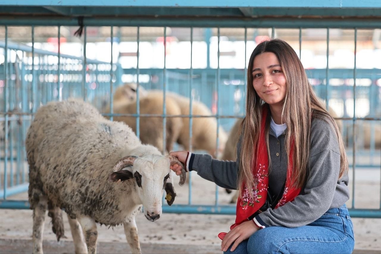 Denizli Büyükşehirden üreticiye "Bereketli" destek

