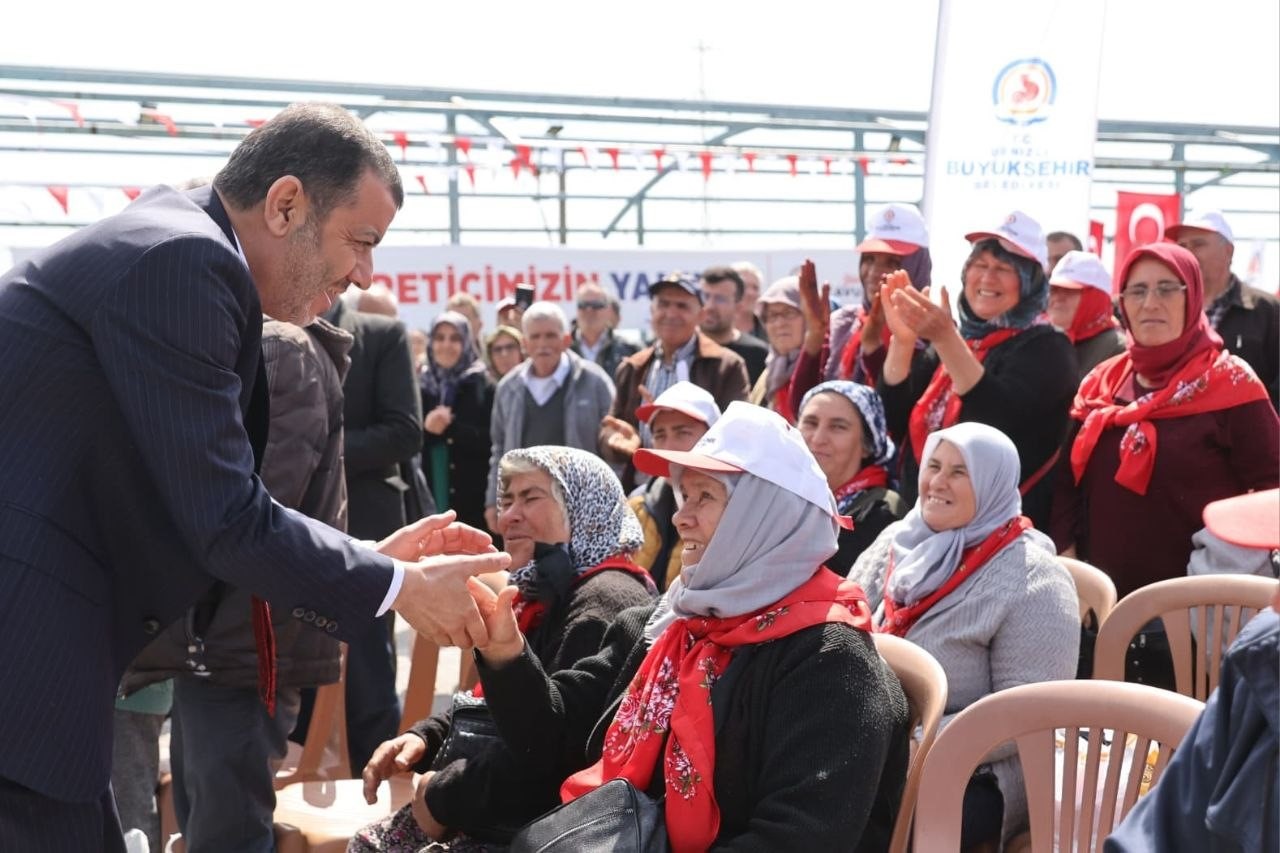 Denizli Büyükşehirden üreticiye "Bereketli" destek
