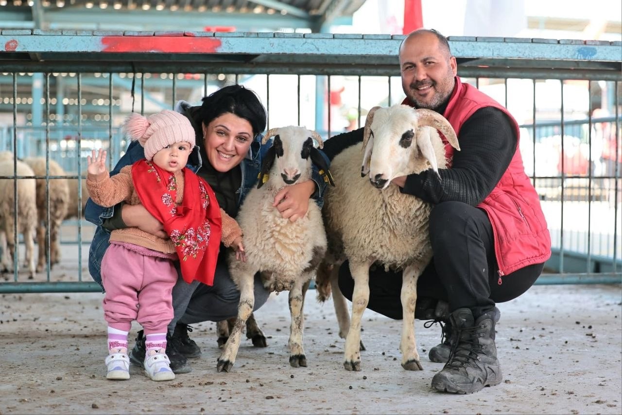 Denizli Büyükşehirden üreticiye "Bereketli" destek
