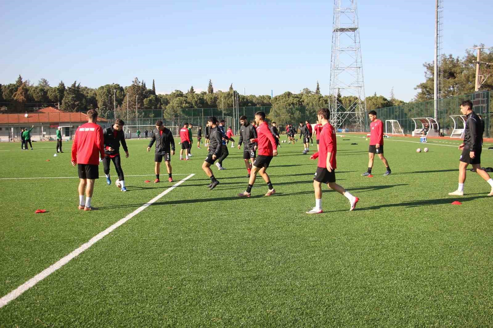 Denizli İdmanyurdu’nda Ayvalıkgücü maçı hazırlıkları devam etti
