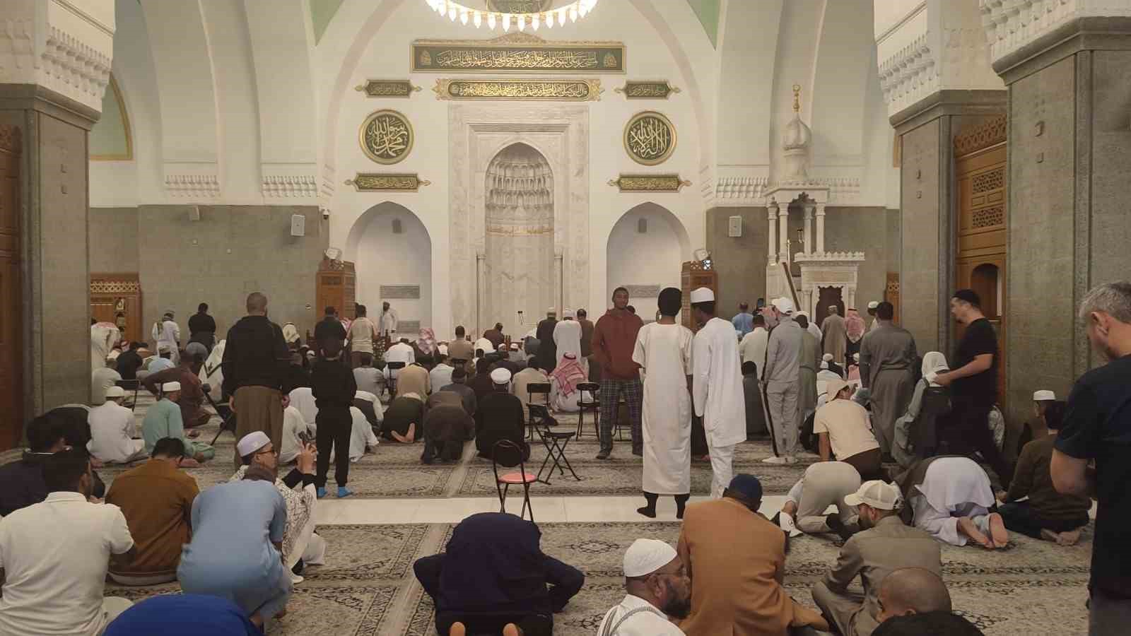 Denizli kafilesinden kutsal topraklarda duygu dolu ziyaretler
