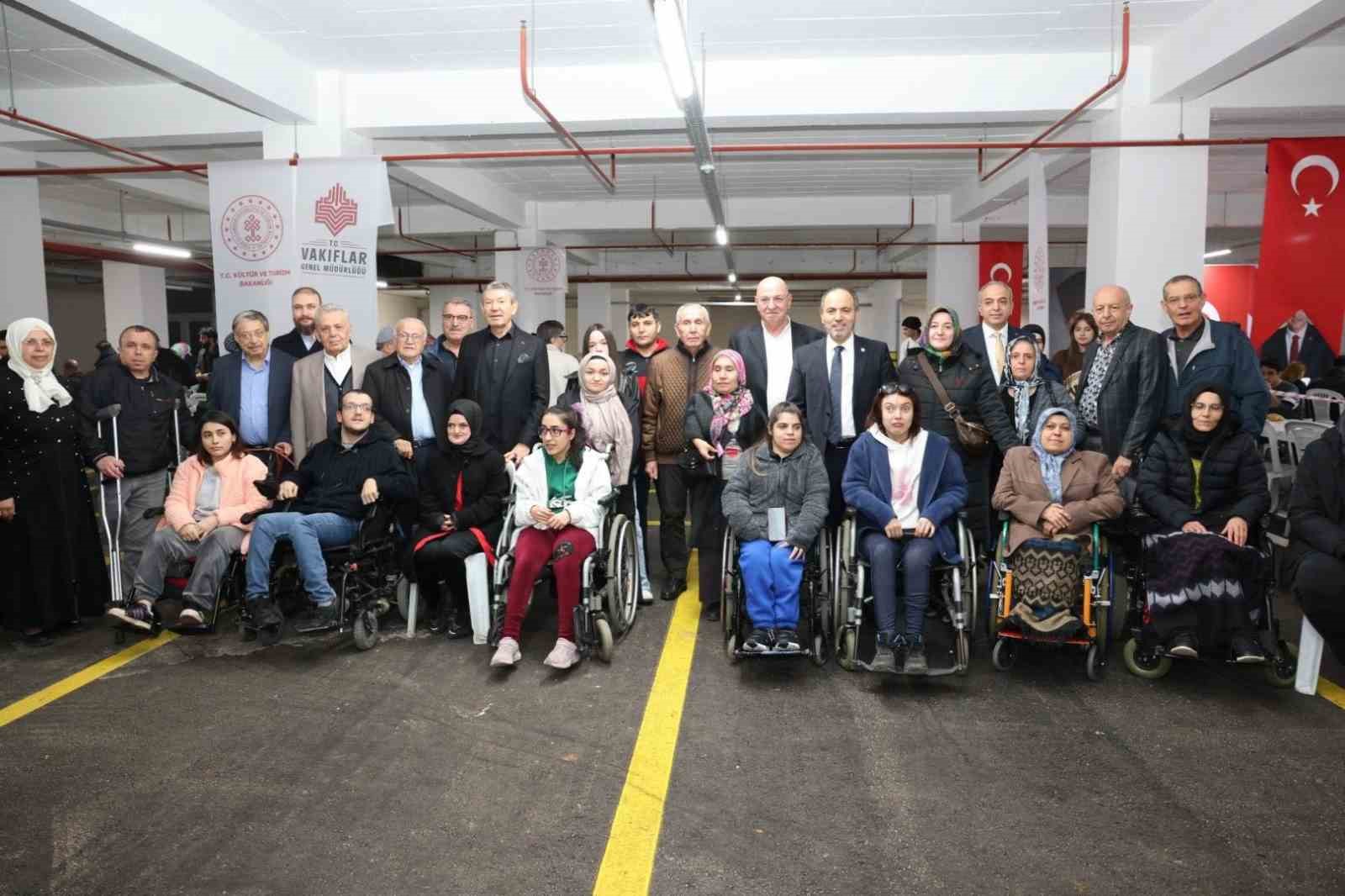 Denizli OSB Yönetim Kurulu Başkanı Baltalı ve iş insanları iftarda öğrencilerle buluştu
