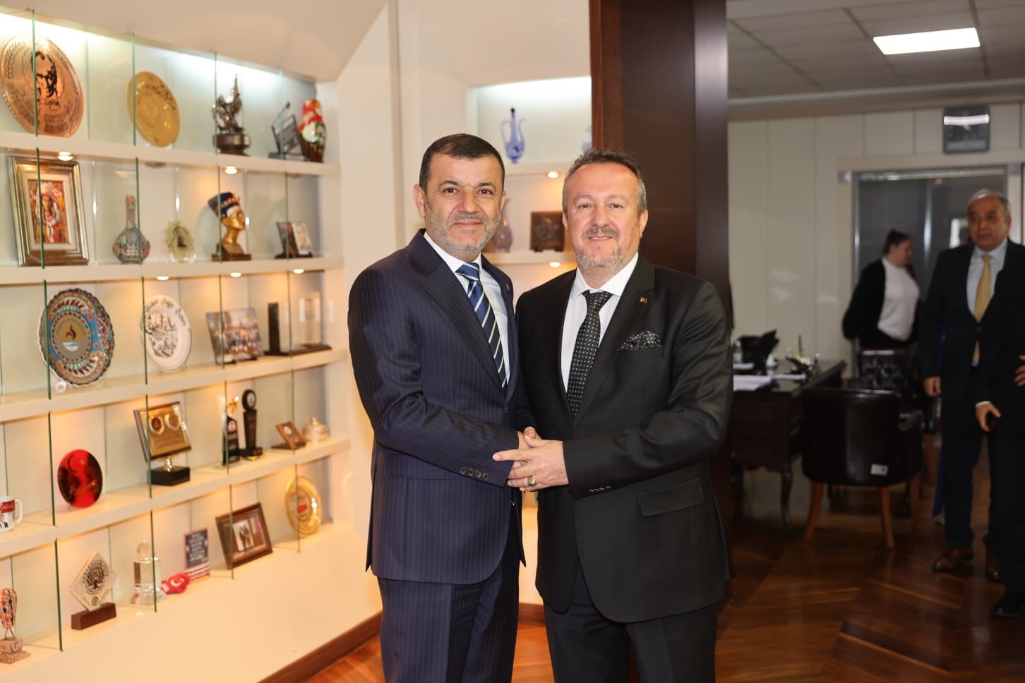 Denizli OSB yönetiminden Denizli Büyükşehir Belediyesi’ne ziyaret
